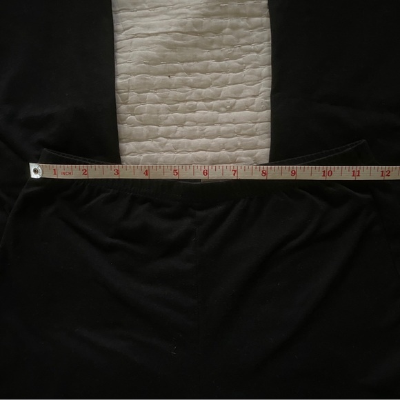 High Rise Flare Leggings - Picture 2 of 7